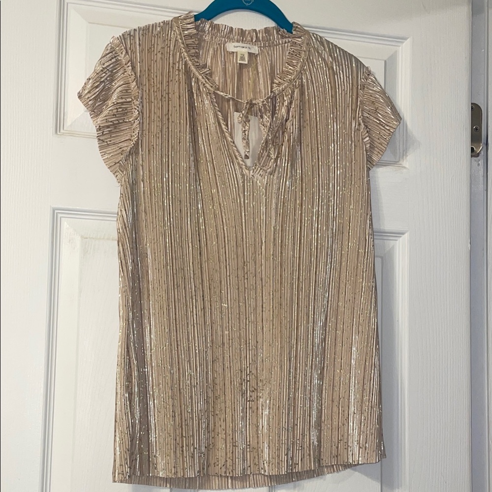New with tags Shimmering Gold Blouse with Keyhole Neckline
